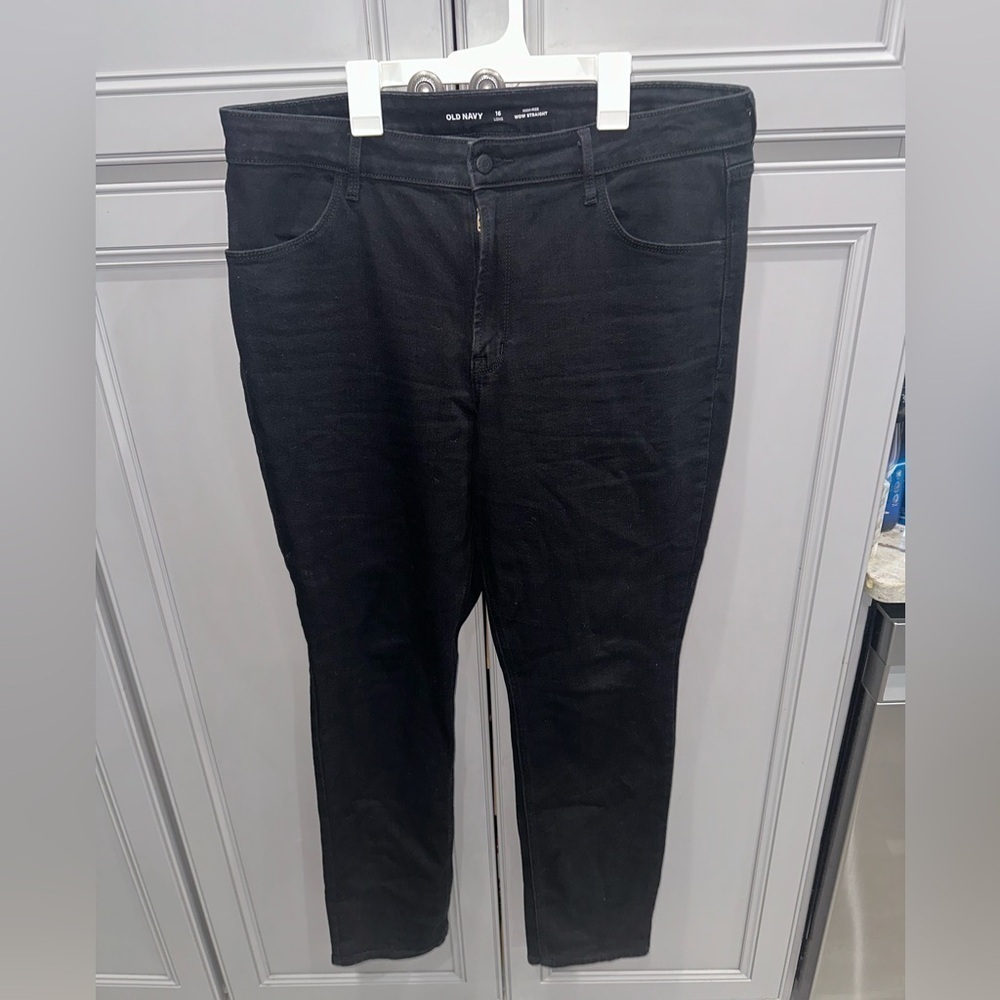 Old Navy Women’s High Rise Wow Straight Leg Black Jeans size 16 Long